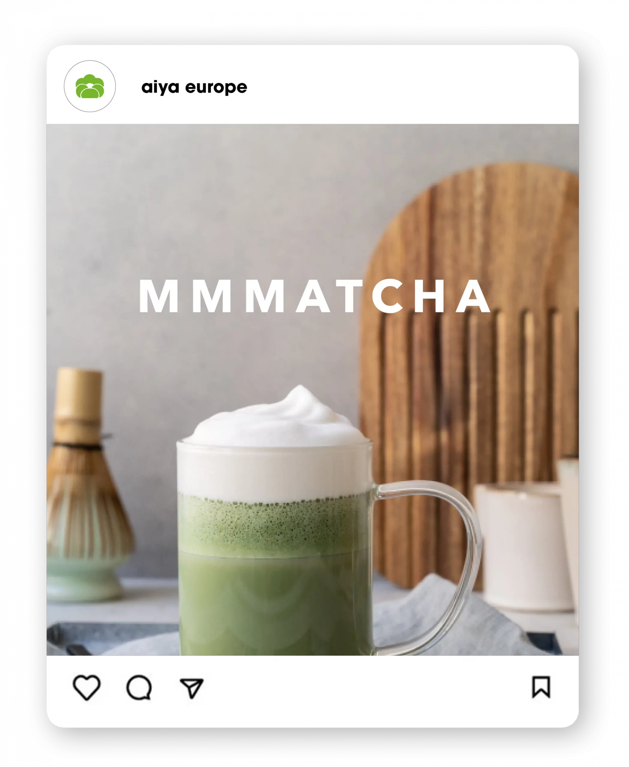AIYA Matcha Corporate Design als Social-Media-Template mit Matcha-Getränk und hochwertiger Bildsprache